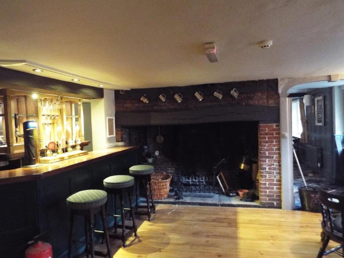 Original White Hart, Ringwood By Marston'S Inns ภายนอก รูปภาพ