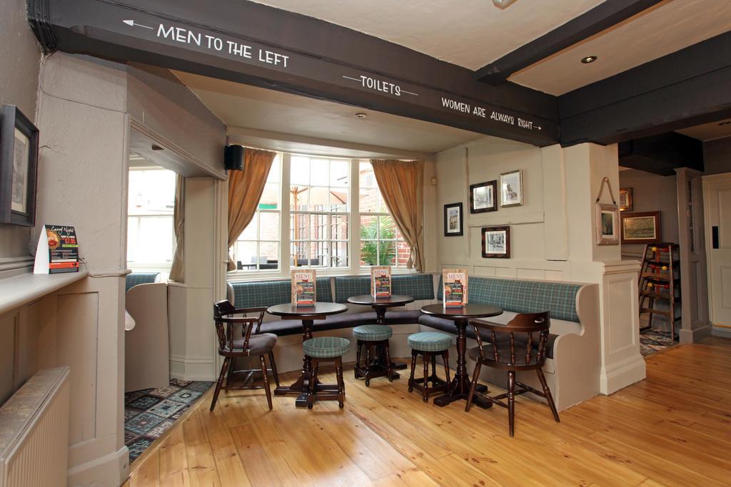 Original White Hart, Ringwood By Marston'S Inns ภายนอก รูปภาพ